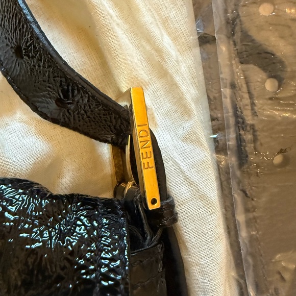 Fendi Black patent leather Shoulder Bag with FF Logo - Picture 4 of 12